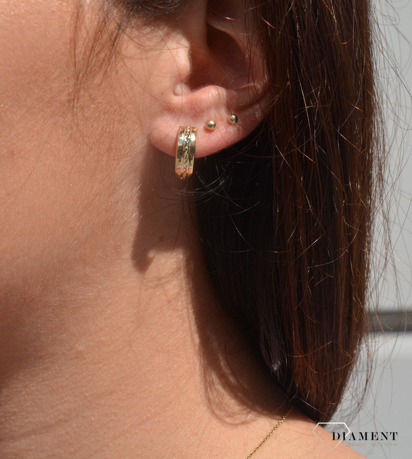 Złote kolczyki na angielskie zapięcie 333 ' Grawerowany pasek ' KL 9352.jpg